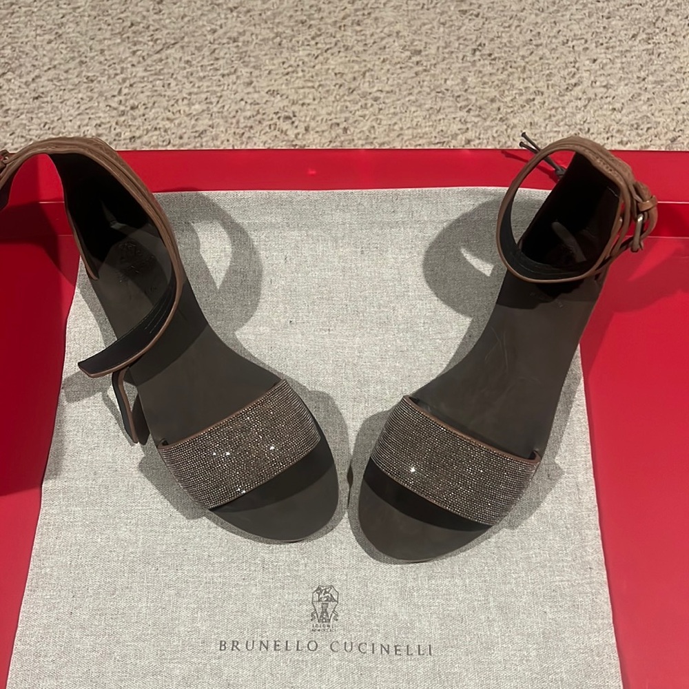 💯 Brunello Cucinelli Designed